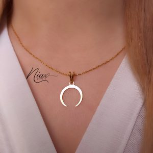 آویز ماه