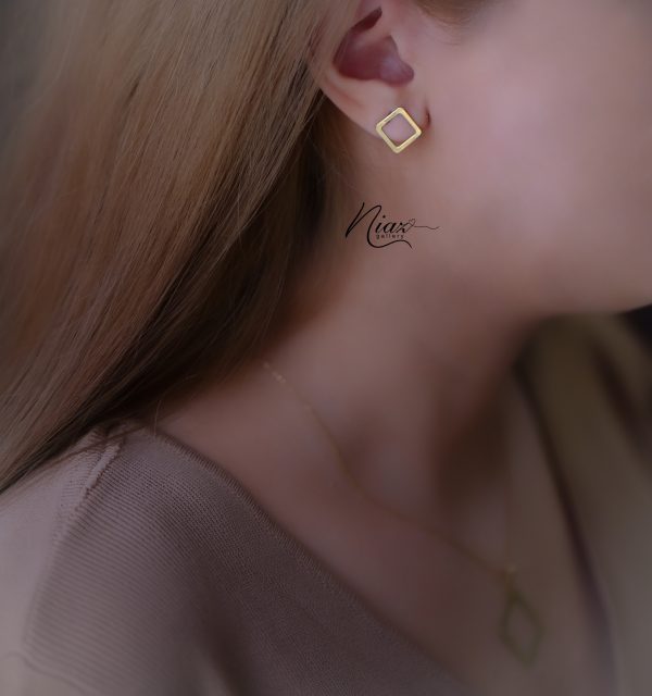 گوشواره مربع