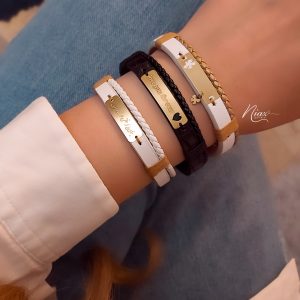 دستبند چرم زنانه