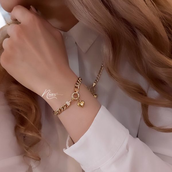 دستبند کارتیه با آویز قلب