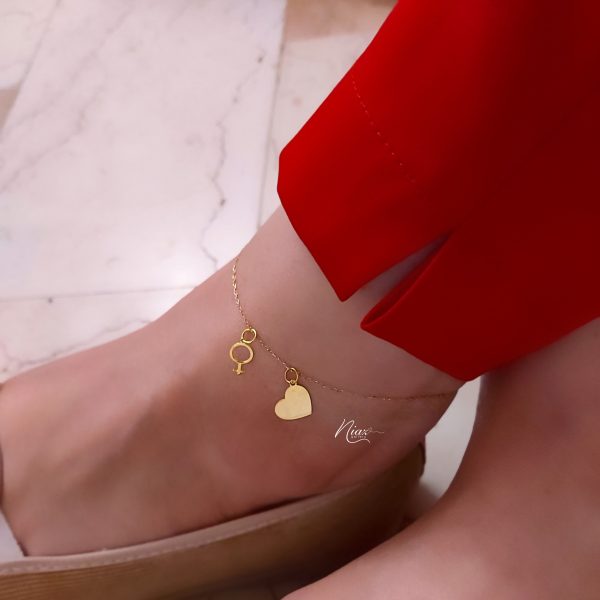 پابند قلب و نماد ناهید