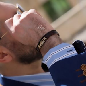 دستبند چرم فروهر