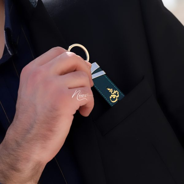 جاسوئیچی عشق